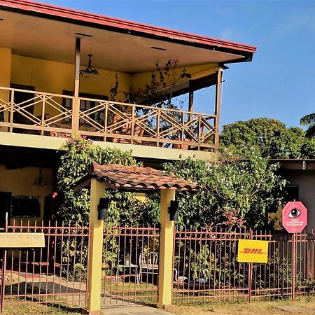 Hostal Dona Maria Pedasi Town Exterior photo