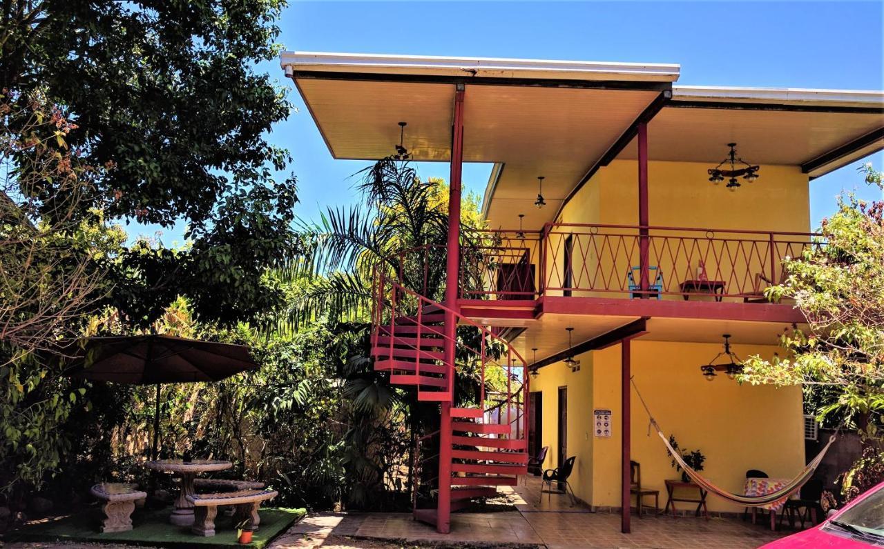 Hostal Dona Maria Pedasi Town Exterior photo