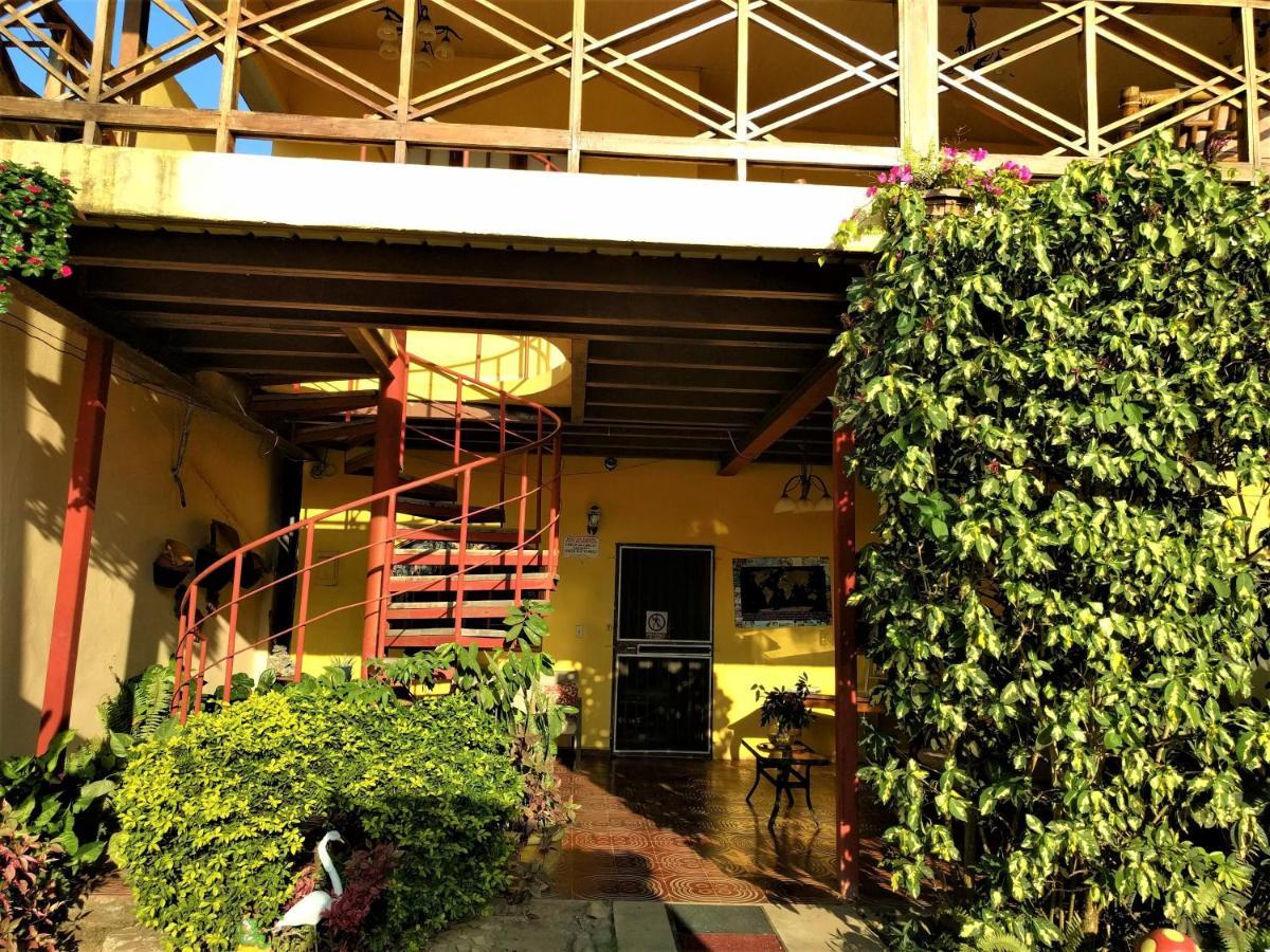 Hostal Dona Maria Pedasi Town Exterior photo