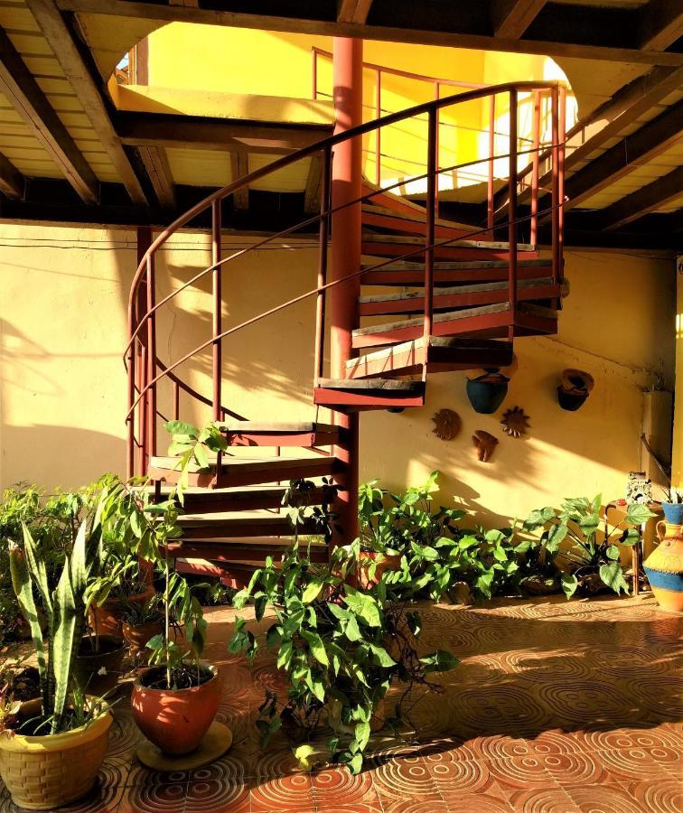 Hostal Dona Maria Pedasi Town Exterior photo