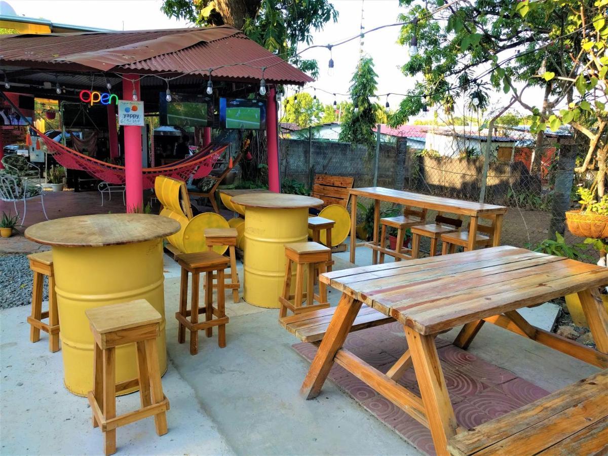 Hostal Dona Maria Pedasi Town Exterior photo