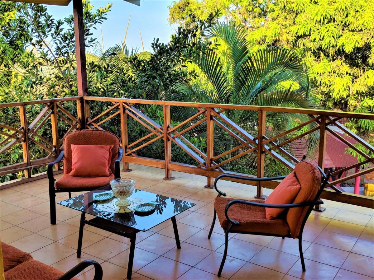 Hostal Dona Maria Pedasi Town Exterior photo