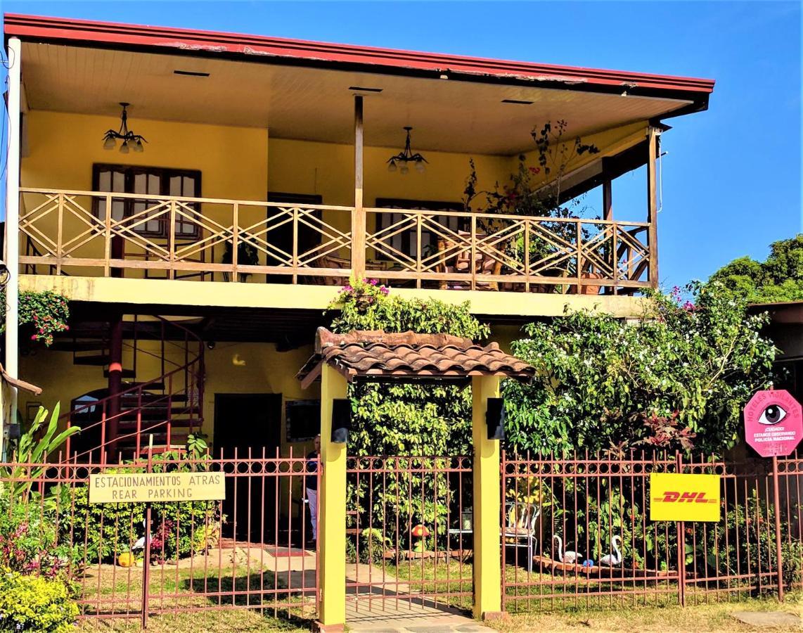 Hostal Dona Maria Pedasi Town Exterior photo