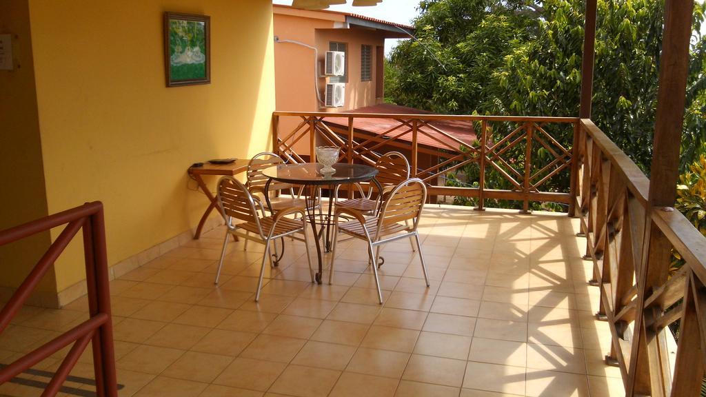 Hostal Dona Maria Pedasi Town Exterior photo